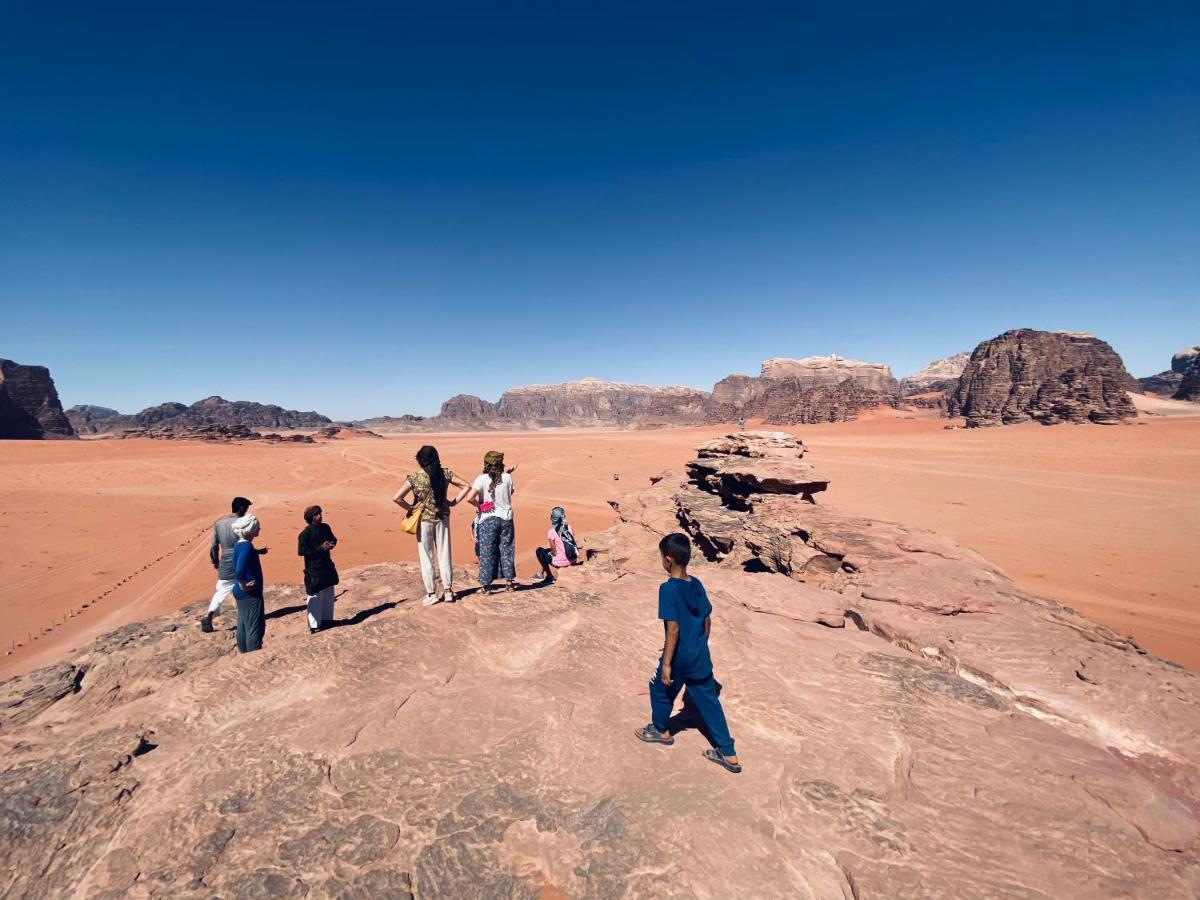 Bedouin Adventure & Tours Hotell Wadi Rum Exteriör bild