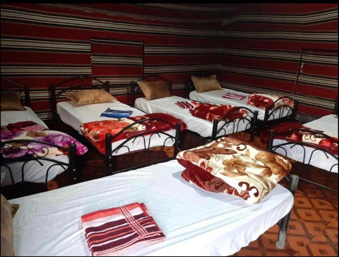 Bedouin Adventure & Tours Hotell Wadi Rum Exteriör bild